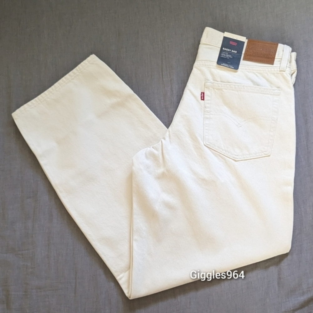Levi's Baggy Dad Jeans Barely Freezing Off White